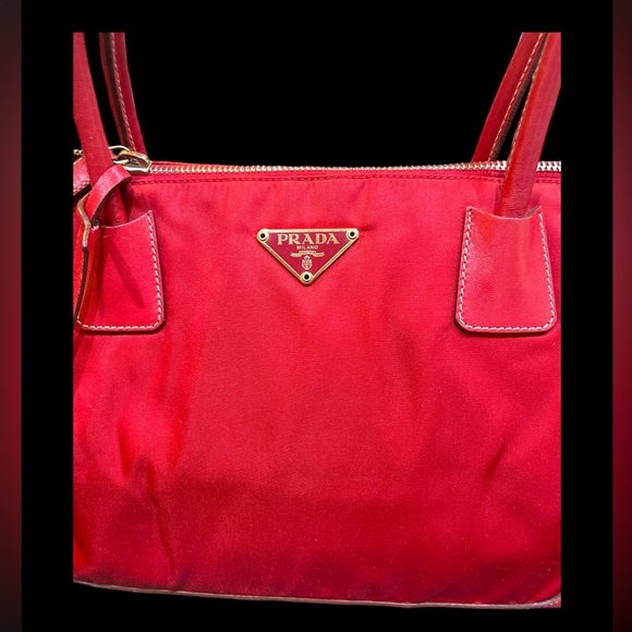 Vintage 2000s Prada Tessuto Shoulder Handbag Purse Nylon Leather Trim Red EUC - Picture 4 of 11